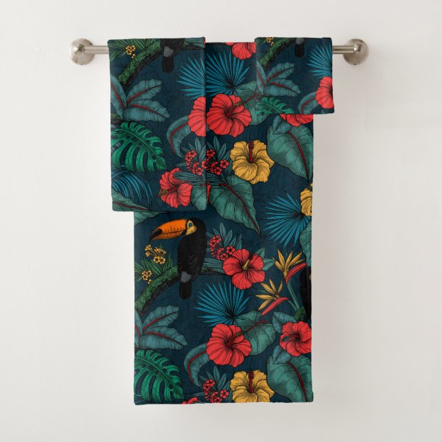 Toucan garden 2 bath towel set (Insitu)