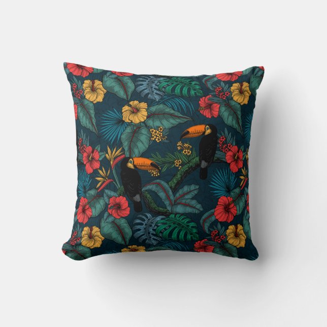 Toucan garden 2 throw pillow (Front)