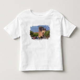Tourists in front of Fatehpur Sikri, in the Toddler T-shirt
