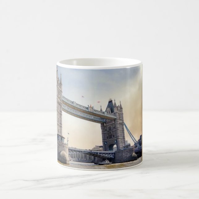 Tower bridge coffee mug (Center)