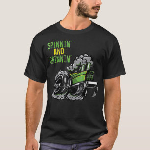 Tractor Pulling Spinnin and Grinnin Pull T-Shirt