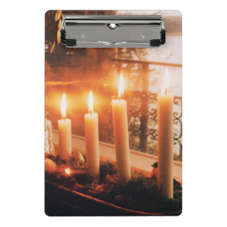 Traditional Advent Wreath with Candles Mini Clipboard