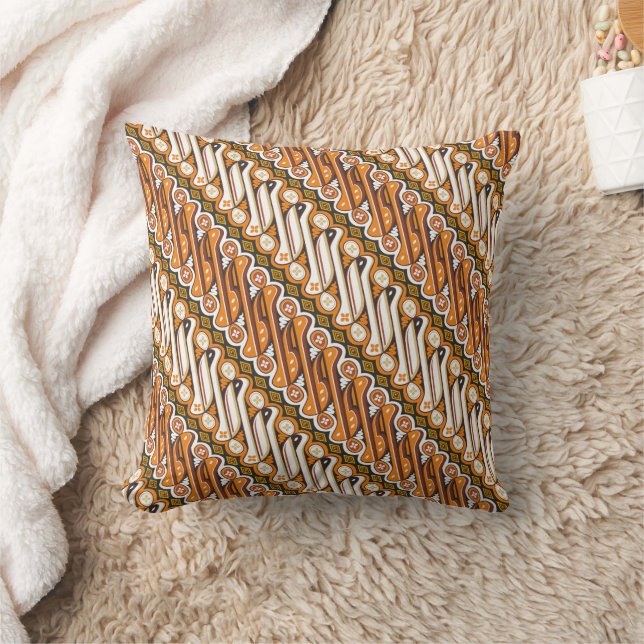 Traditional Batik Parang Seamless Pattern Yellow Throw Pillow (Blanket)