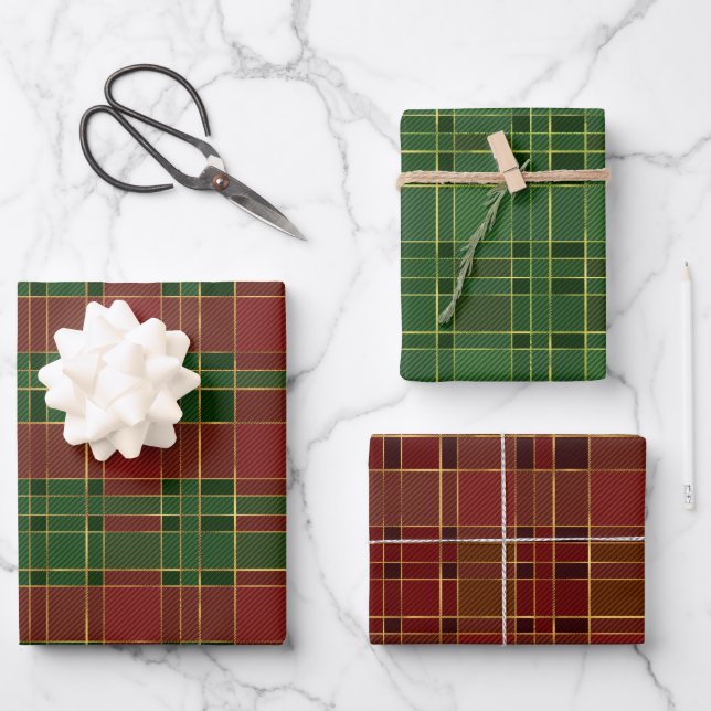 Traditional Christmas Plaid Gift Wrapping Paper Sheets (Front)
