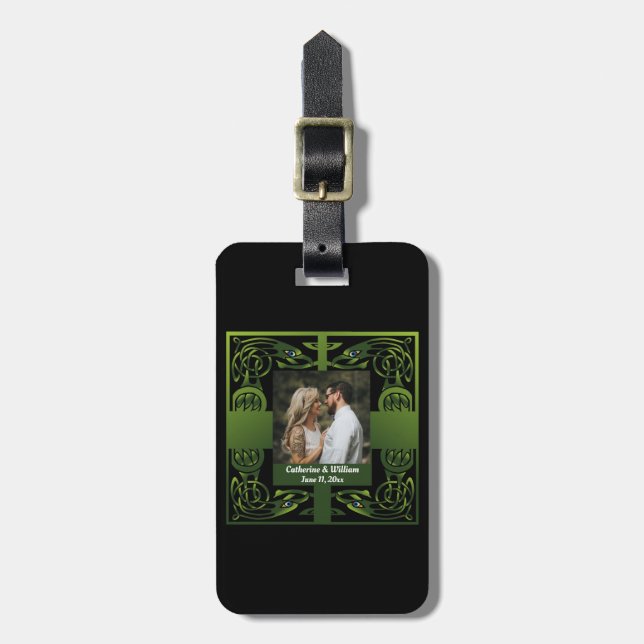 Traditional Green Irish Celtic  Luggage Tag (Front Vertical)