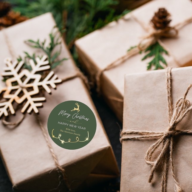 Traditional Green Merry Christmas Holiday Classic Round Sticker (Traditional Green Merry Christmas Holiday Classic Round Sticker)