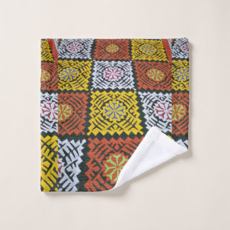 Traditional Sindhi / Balochi Rilhi Towel