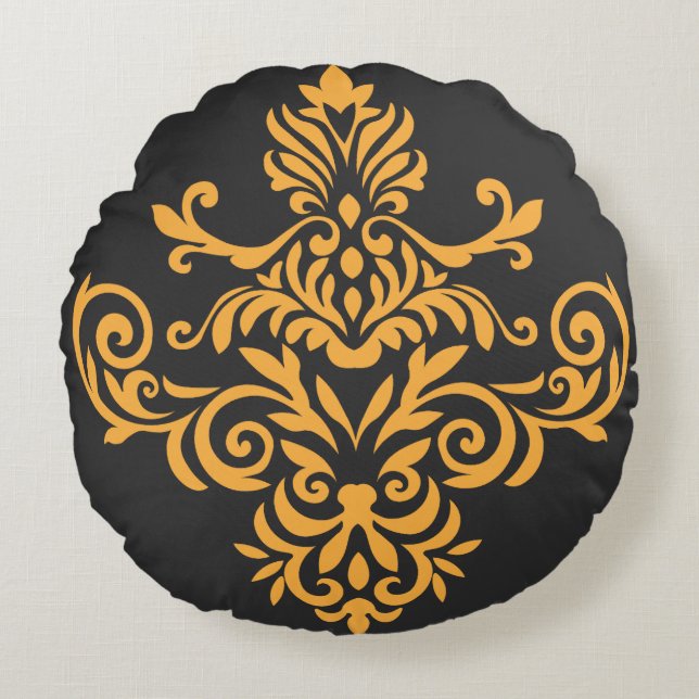 Traditional Tattoo Art Inspired Design Round Pillow (Front)