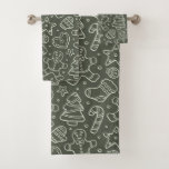 Traditional Vintage Christmas Gingerbread Man Bath Towel Set