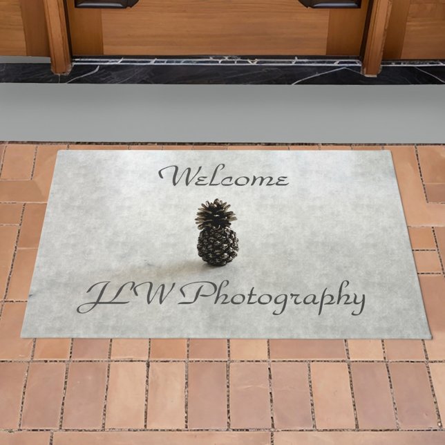 Traditional Welcome Pineapple Customizable Doormat (Creator Uploaded)