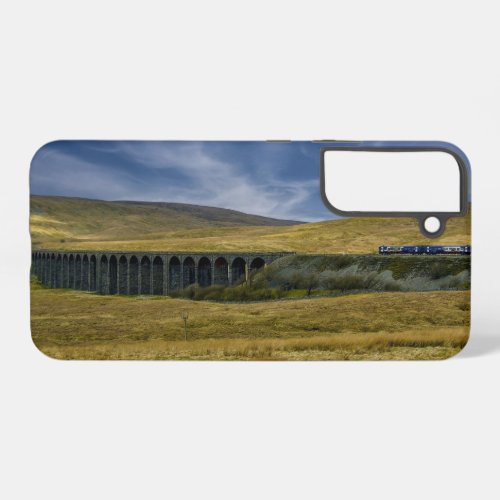 Train Approaching the Ribblehead Viaduct Samsung Galaxy S22 Case
