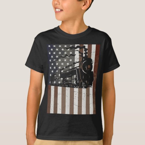 Train Locomotive Engine American Flag Model Builde T_Shirt