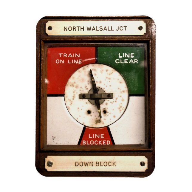 TRAIN STATIONS MAGNET (Vertical)