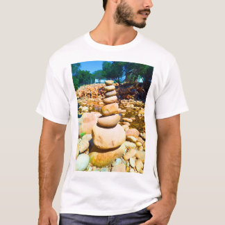 Tranquil Balance of Rocks : Eester Rivier T-Shirt