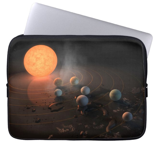 Trappist-1's Seven Planets In Orbit Around Star. Laptop Sleeve (Front)