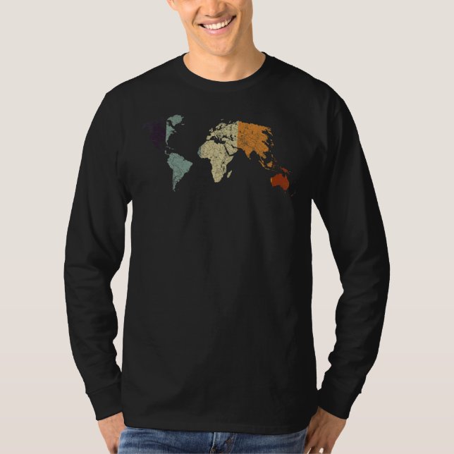 Traveler Country Travelling Retro World Map T-Shirt (Front)
