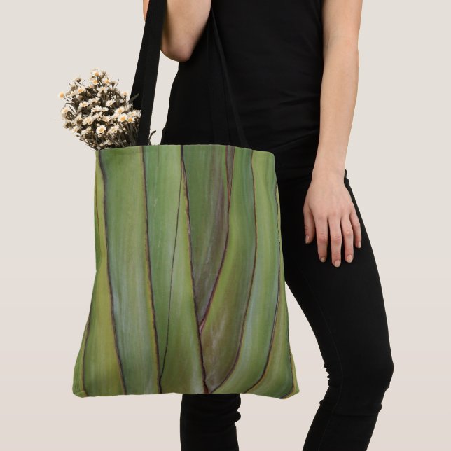 Traveler Palm Jumbo Tote Bag (Close Up)