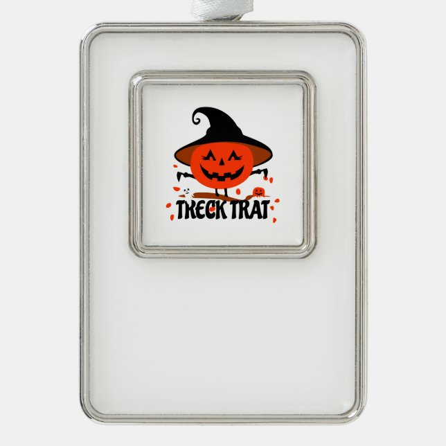 Treck Trat Pumpkin Smiling Christmas Ornament (Front)