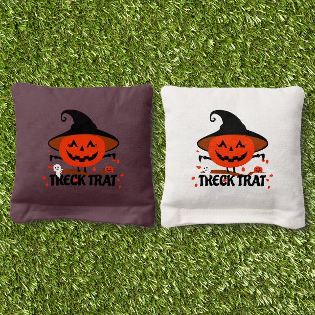 Treck Trat Pumpkin Smiling Cornhole Bags (Grass)