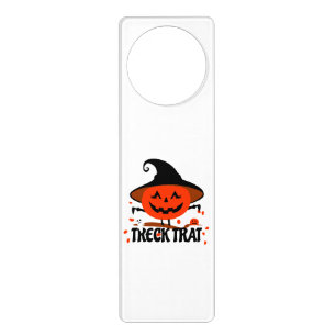 Treck Trat Pumpkin Smiling Door Hanger