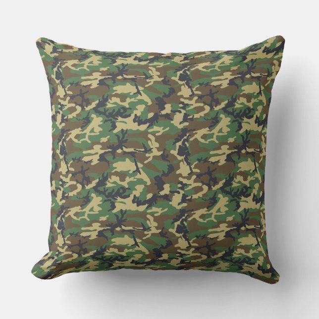 Tree Leaves Camo | Sportsmen Throw Pillow (Front)