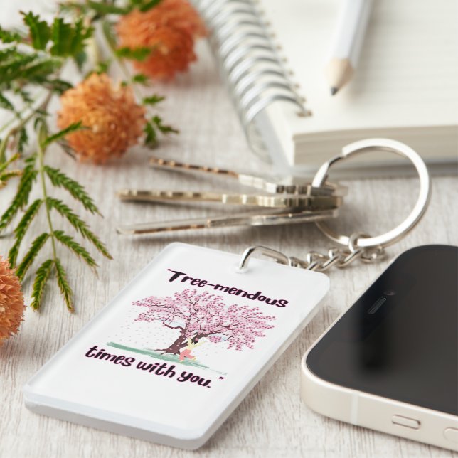 TREE MENDUS QUOTE KEYCHAIN (Front Right)