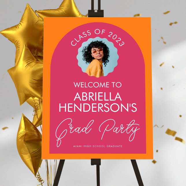 Trendy and Modern Graduation Welcome Sign (Creator Uploaded)