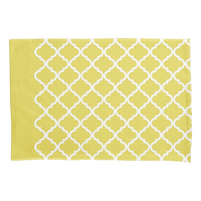 Trendy Bright Yellow Moraccan Quatrefoil Pattern Pillow Case (Front)
