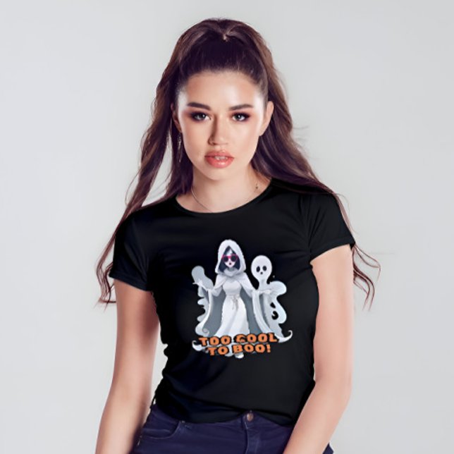 Trendy & Funny Cute Ghost Women's Halloween T-Shirt (Boo-tifully Chic: Fashion is Eternal!)