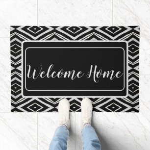 Trendy Geometric Black and White Rug