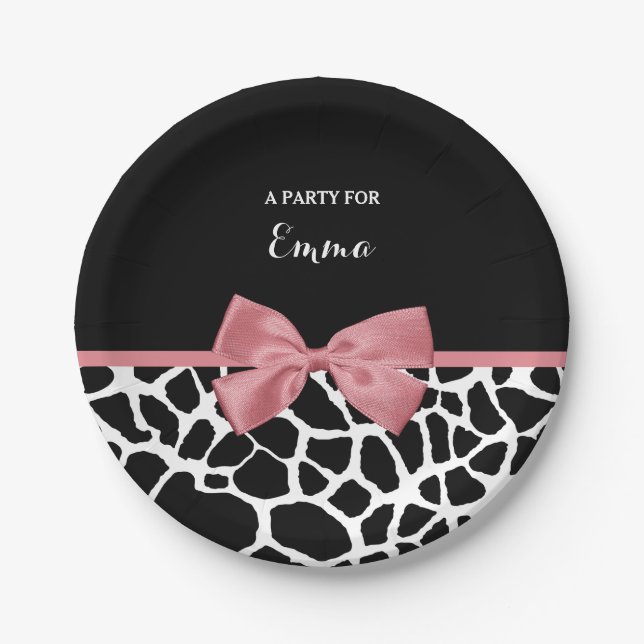 Trendy Giraffe Print Rosy Pink Bow With Name Paper Plates (Front)