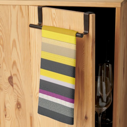 Trendy Multicolored Striped Pattern Kitchen Towel