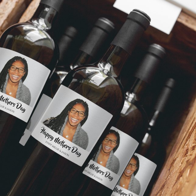Trendy Photo Happy Mothers Day Wine Label (Creator Uploaded)