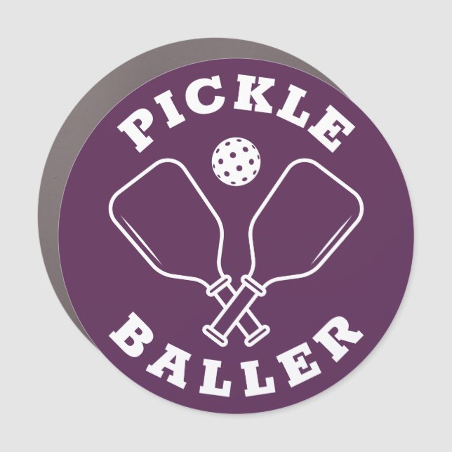 Trendy Pickle Baller Deep Purple Round Magnet (Front)