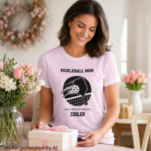 Trendy Pickleball Mom Gift - T-Shirt