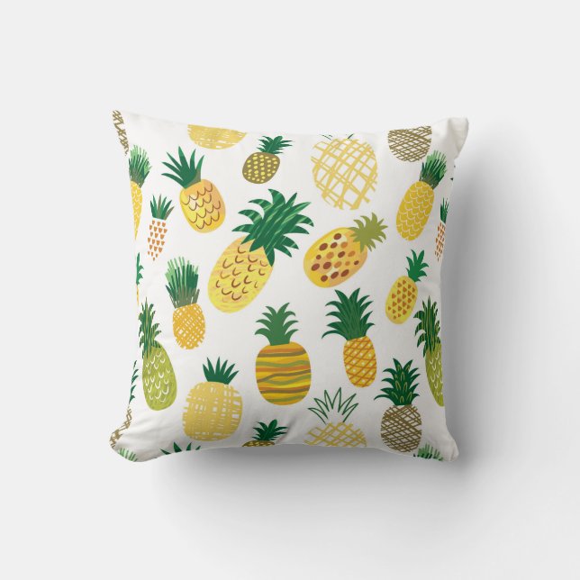 Trendy Pineapple Pattern Throw Pillow (Front)