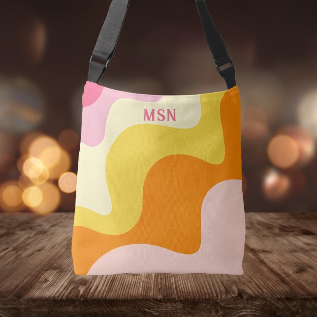 Trendy Retro Fashion Crossbody Bag (Creator Uploaded)