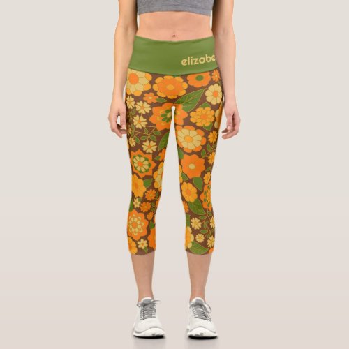 Trendy Retro Floral Pattern Custom name block  Capri Leggings