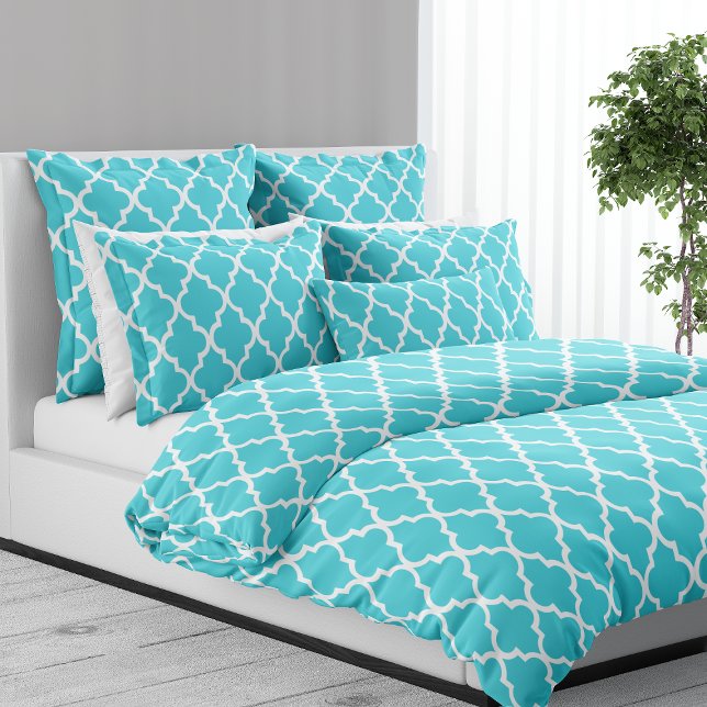 Trendy Turquoise Blue Moroccan Quatrefoil Pattern Duvet Cover (Creator Uploaded)