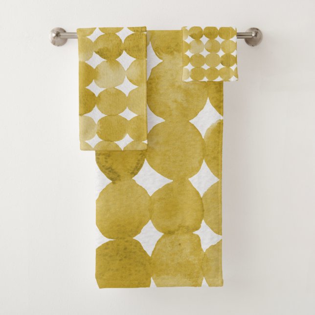 Trendy watercolor yellow dots pattern bath towel set (Insitu)