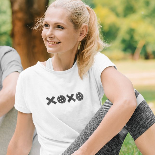 Trendy XOXO Pickleball Hugs & Kisses T-Shirt (Creator Uploaded)