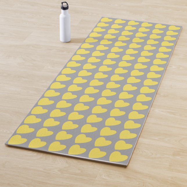 Trendy Yellow Gray Heart Pattern Yoga Mat (In Situ)