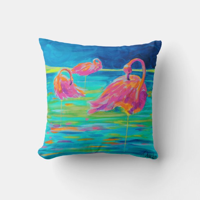 Tres Flamingos Pillow (Front)