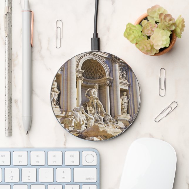 Trevi fountain wireless charger  (Desk)