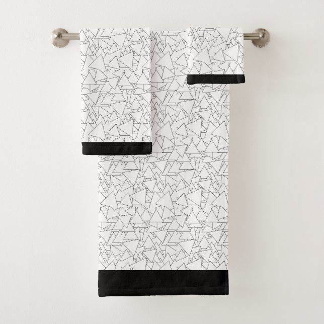 Triangle Repeat White  Bath Towel Set (Insitu)