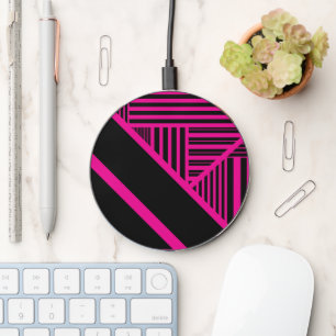 Triangle Stripes in Magenta and Black Wireless Charger