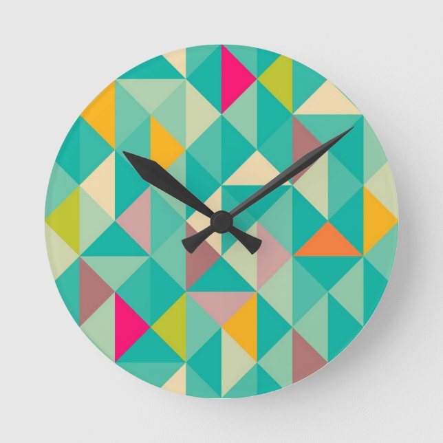 Triangles pattern round clock (Front)