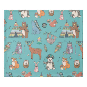 Tribal animals: woodland forest pattern. duvet cover