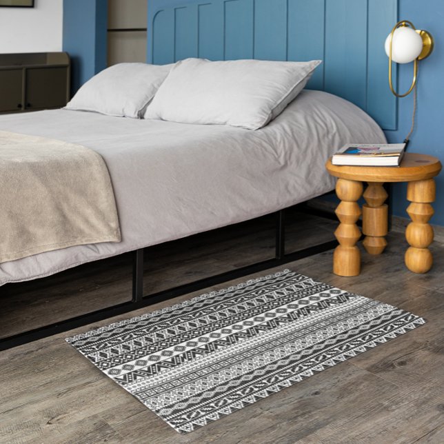 Tribal Pattern Black and White Rug (Creator Uploaded)