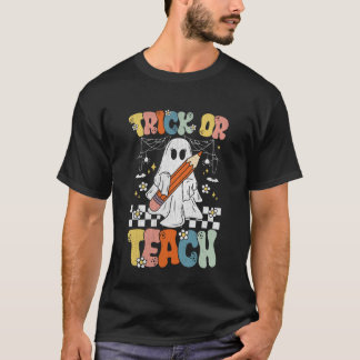 Trick Or Teach Groovy Teacher Halloween Retro Flor T-Shirt